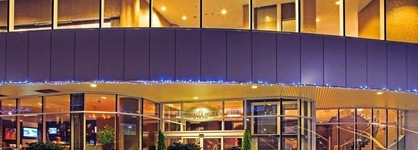 Pinnacle Hotel At The Pier