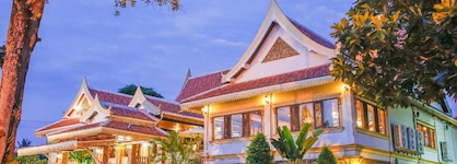 E-Outfitting Vang Thong Hotel