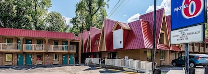 Motel 6 Gatlinburg Smoky Mountains