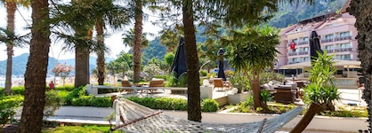 Faros Premium Beach Hotel