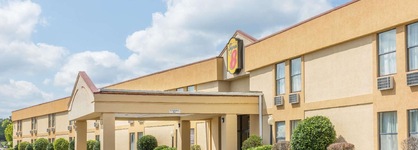 Super 8 By Wyndham Knoxville Downtown Area