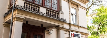 Home Aparthotel