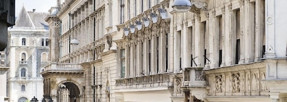 Opera Garden Hotel & Apartments