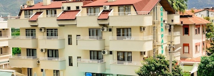 Green Palm Hotel