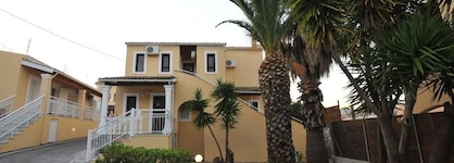 Saint Spiridon Hotel