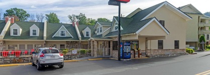 Econo Lodge Inn & Suites Gatlinburg At The Convention Center
