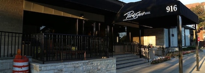 Park East Hotel