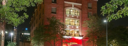 Red Roof Inn Plus+ Columbus Downtown - Convention Center
