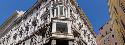 Dharma Luxury Hotel