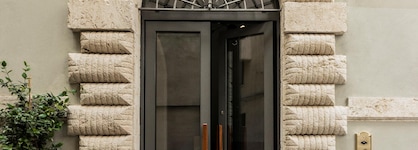Hotel Priori Secret Garden