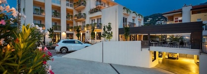 Goti' Hotel