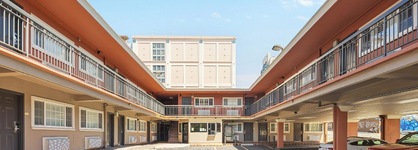 Alexis Park Hotel