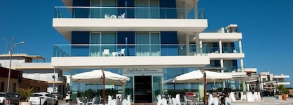 Hotel Belvedere, Torre Dell'orso