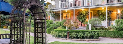 Simpson House Inn