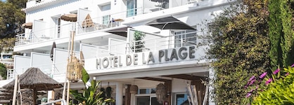 Hôtel De La Plage Mahogany