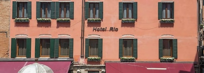 Rio Hotel