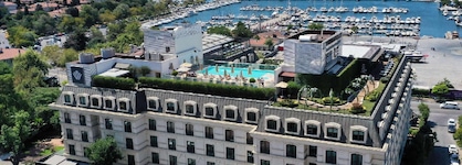 Wyndham Grand Istanbul Kalamis Marina Hotel