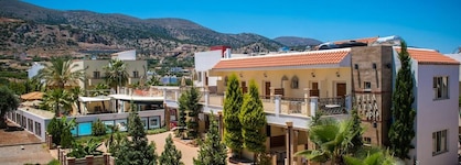 Bella Elena Apartments