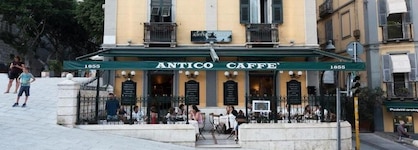 Pley Cagliari Boutique Suites