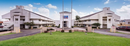 Motel 6 Irving Tx Irving Dfw Airport East