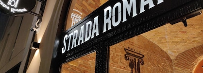 Alessandro Palace & Bar