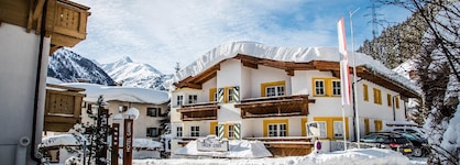 Arlen Lodge Hotel