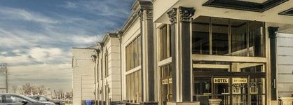 Woodbine Hotel And Suites