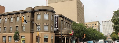 Hotel Senator