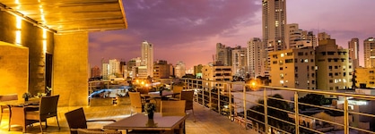 Hotel Oz Grand