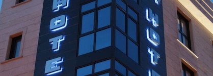 Hotel 44
