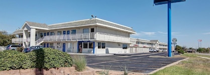 Motel 6 Dallas Euless