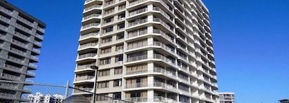 Breakers North Absolute Beachfront Apartments