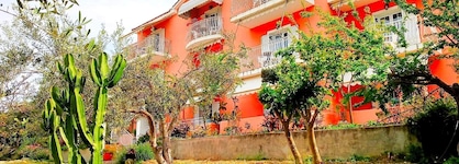 Oskars Studios & Apartments