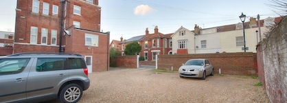 Stattons Hotel & Restaurant