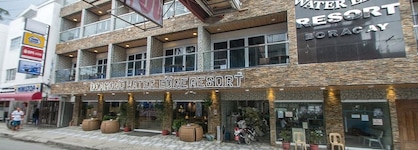 Diamond Water Edge Resort