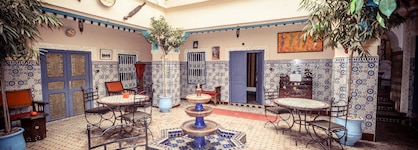 Riad Azalia