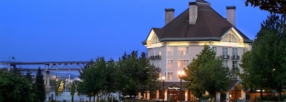 Kimpton Riverplace Hotel By Ihg