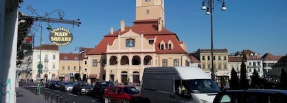 Main Square Apartments & More