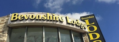 Bevonshire Lodge Motel