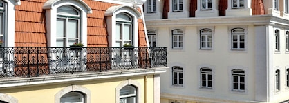 Browns Central Hotel