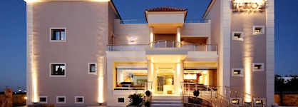Theros Hotel