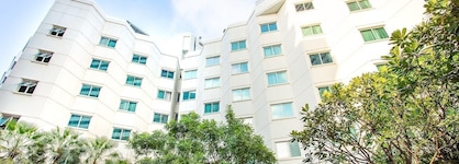 Graceland Bangkok Hotel