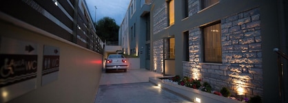Mantinia Bay Hotel