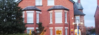 Chester Brooklands B&B