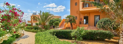 Nanakis Beach Apartments