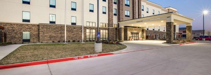 Hampton Inn & Suites Dallas Ft Worth Airport South