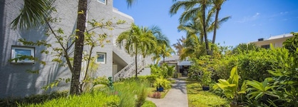 Voile Bleue Boutique Hotel