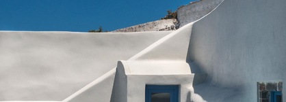 Luna Santorini Suites