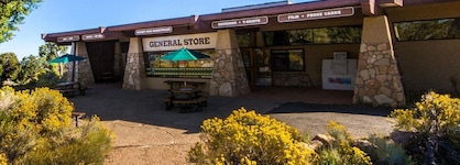 Yavapai Lodge