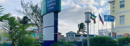 Holiday Inn Express & Suites Nassau, An Ihg Hotel